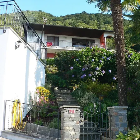 Διαμέρισμα Mit Fantastischem Panoramablick Gambarogno